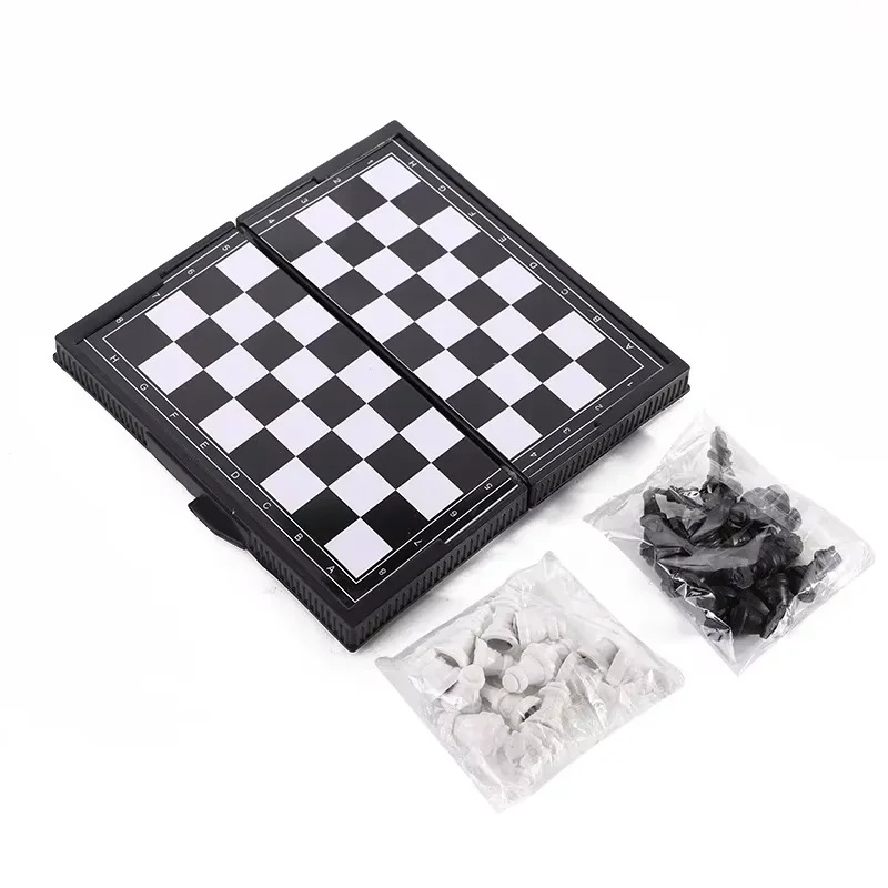 Mini Magnetic  Chess Set  Fold - Board Game Quacks 评论和价格