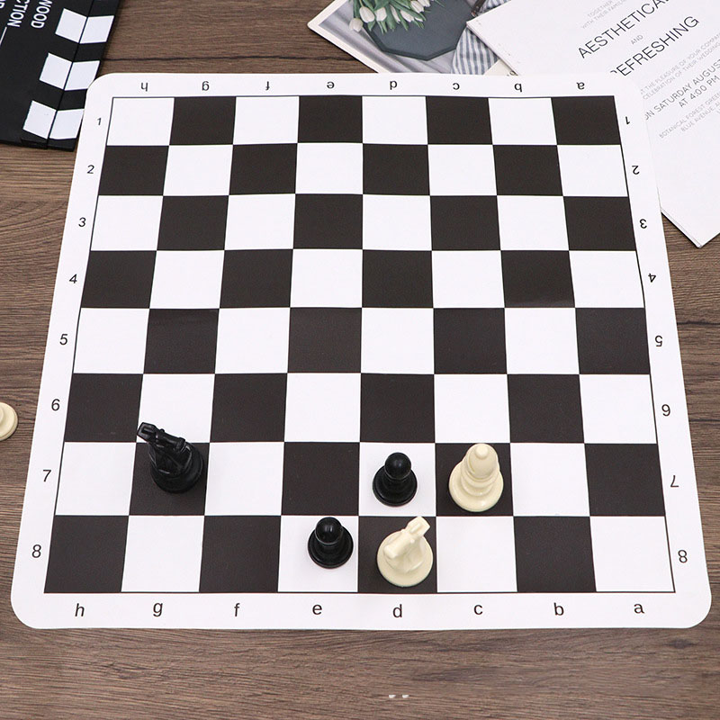 Foldable International Chess B - Board Game Quacks 评论和价格